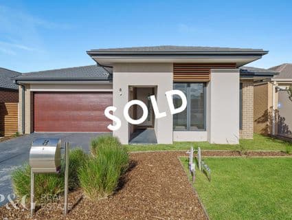 8 Wenn Avenue, Clyde North - Image 1