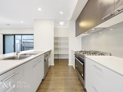 8 Wenn Avenue, Clyde North - Thumbnail 5