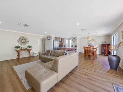 5 Jolly Street, Cranbourne East - Thumbnail 4
