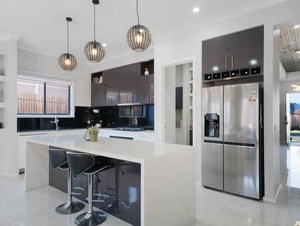 51 Cloudburst Avenue, Wyndham Vale - Thumbnail 8