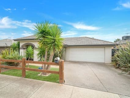25 Minindee Road, Manor Lakes - Image 1