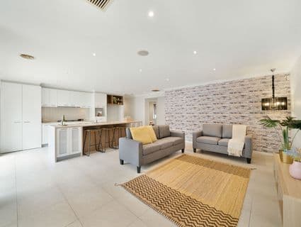 25 Minindee Road, Manor Lakes - Thumbnail 5