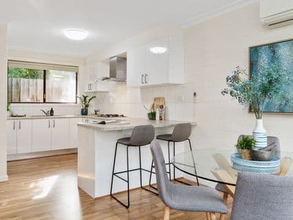 404, Frankston - Thumbnail 4
