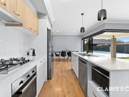 39 Lakefield Crescent, Beerwah - Thumbnail 3