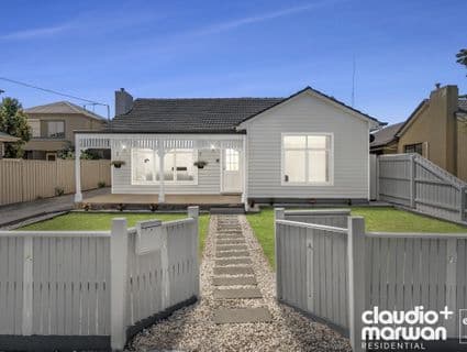 404, Hadfield - Image 1