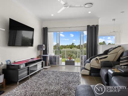 33/99 Brookwater Drive, Brookwater - Thumbnail 3