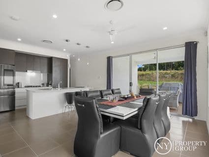 33/99 Brookwater Drive, Brookwater - Thumbnail 5