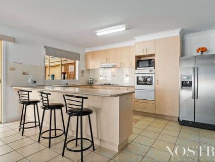 1 Waterford Avenue, Craigieburn - Thumbnail 3