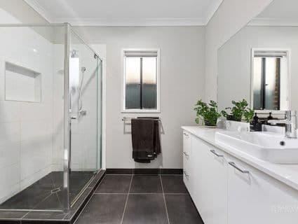 44 Hillcrest Road, Beveridge - Thumbnail 4