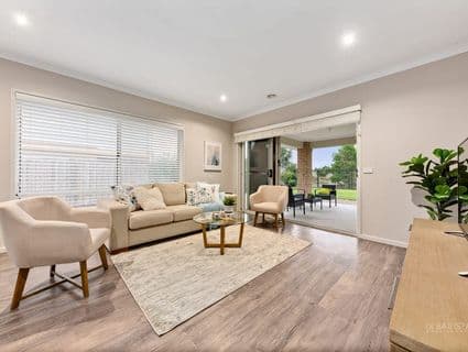 206 Mandalay Circuit, Beveridge - Thumbnail 5