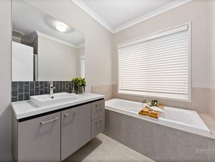 206 Mandalay Circuit, Beveridge - Thumbnail 7
