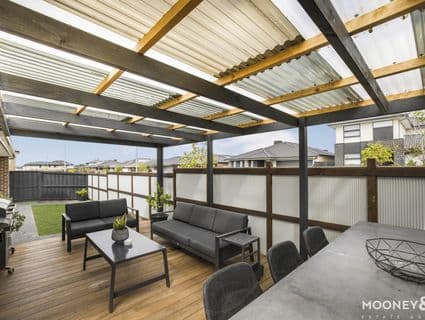 32 Lancelot Avenue, Clyde - Thumbnail 5