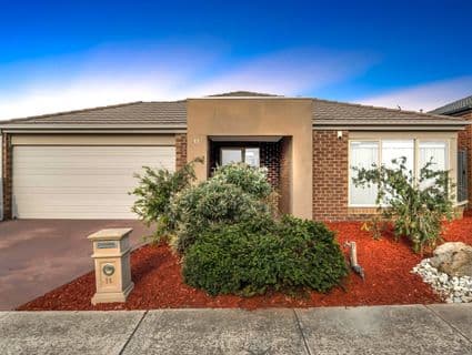 11 Pearl Drive, Craigieburn - Image 1
