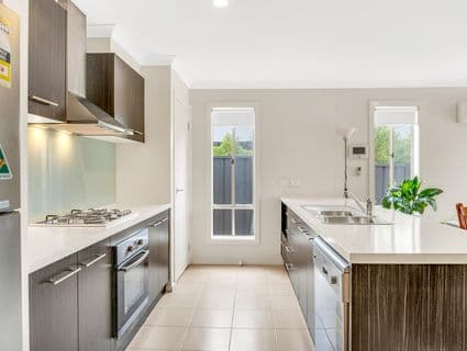 11 Pearl Drive, Craigieburn - Thumbnail 2