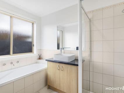 18 Middleham Close, Cranbourne West - Thumbnail 6