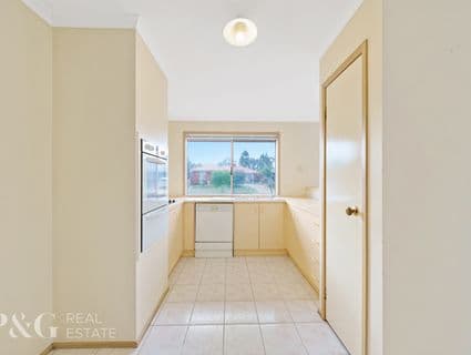 21 Karrum Karrum Court, Narre Warren South - Thumbnail 3