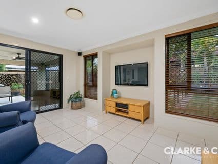 12 Crumpton Place, Beerwah - Thumbnail 4