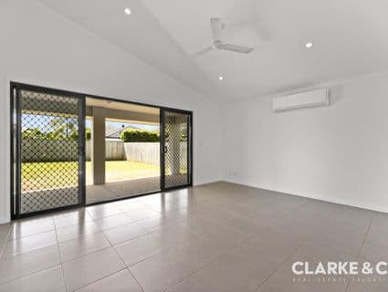 27 Lapwing Circuit, Beerwah - Thumbnail 3