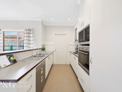 19 Amhurst Drive, Narre Warren South - Thumbnail 7