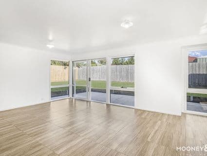 404, Cranbourne - Thumbnail 3