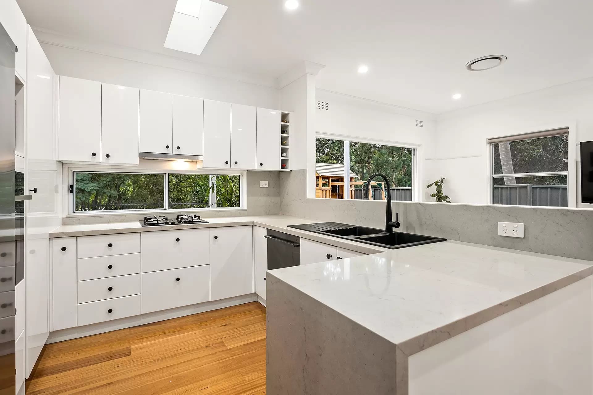 14 Hill Street, Austinmer - Thumbnail 2