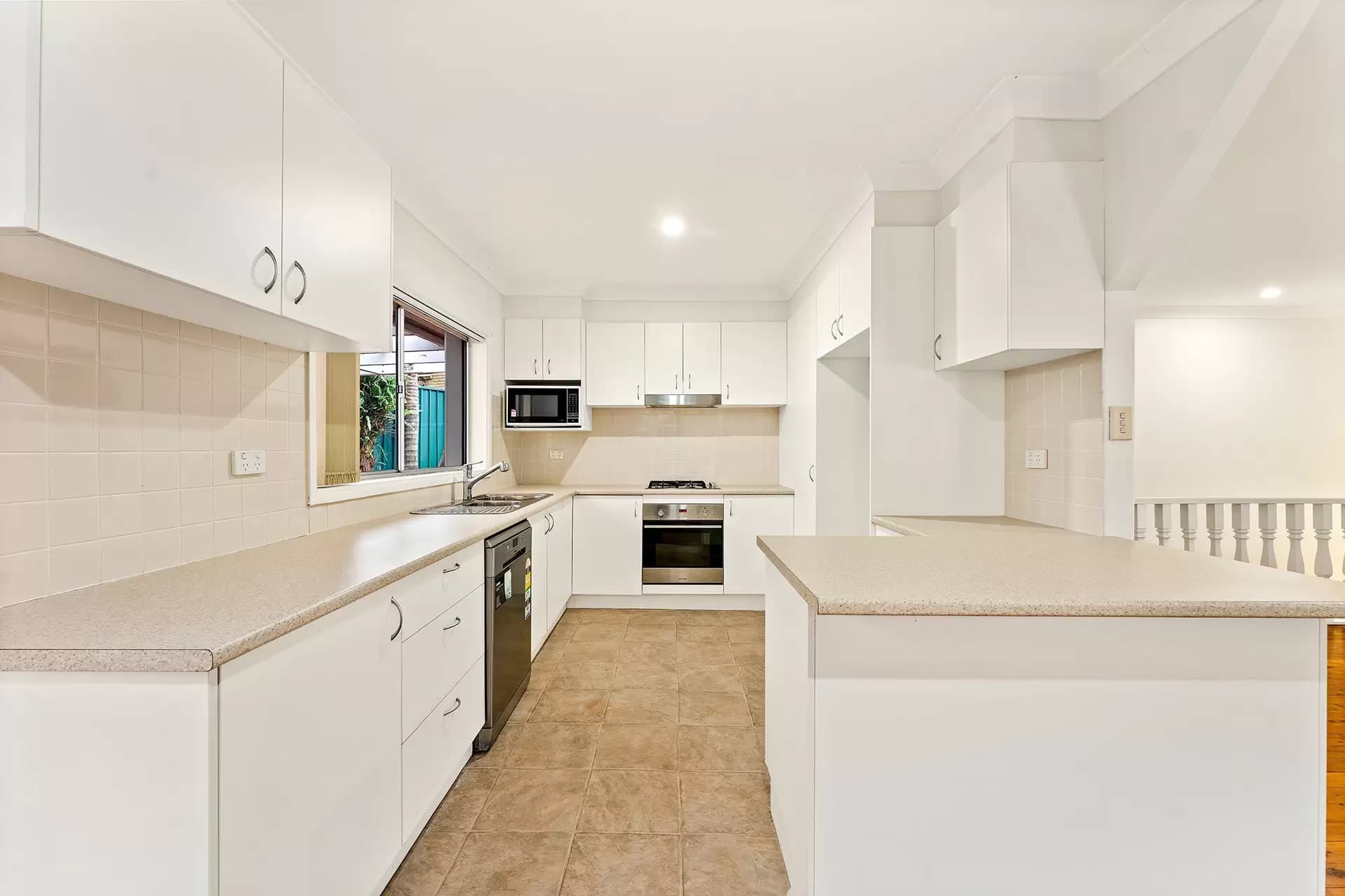 79 Hospital Road, Bulli - Thumbnail 2