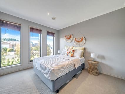 4 Ellenborough Crescent, Manor Lakes - Thumbnail 6