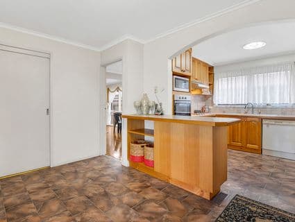 6 Keysborough Street, Craigieburn - Thumbnail 5