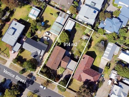 16 Venice Street, Mornington - Thumbnail 2