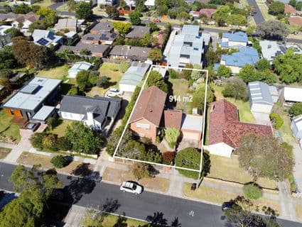 16 Venice Street, Mornington - Thumbnail 3