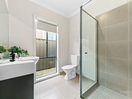 12 Viewmont Avenue, Craigieburn - Thumbnail 4