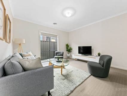 12 Viewmont Avenue, Craigieburn - Thumbnail 5
