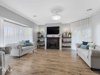 16-18 Fern Way, Narre Warren South - Thumbnail 3