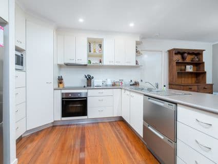 9 Dawn Court, Landsborough - Image 1