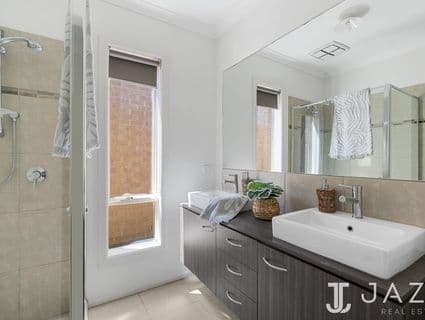 170 Saltwater Promenade, Point Cook - Thumbnail 6