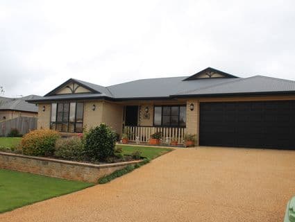 24 Hinchliffe Drive, Kearneys Spring - Thumbnail 3