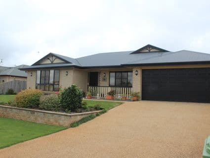 24 Hinchliffe Drive, Kearneys Spring - Thumbnail 4