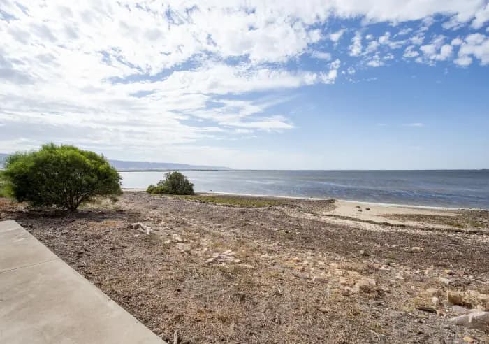 19 York Road, Weeroona Island, Weeroona Island - Thumbnail 3