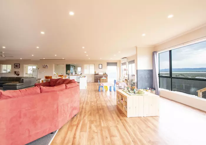 37 Mount Ferguson Dr, Weeroona Island, Weeroona Island - Thumbnail 6