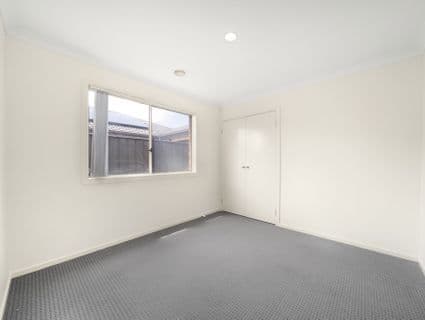 10 Blue Jay Crescent, Tarneit - Thumbnail 2