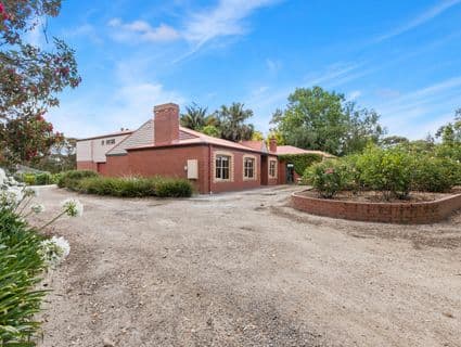 1 Chadwick Close, Langwarrin - Thumbnail 4