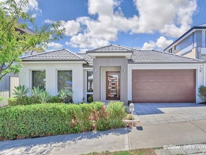 52 Solaia Loop, Woodvale - Image 1