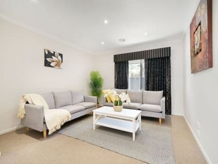 1 Koomba Street, Manor Lakes - Thumbnail 4
