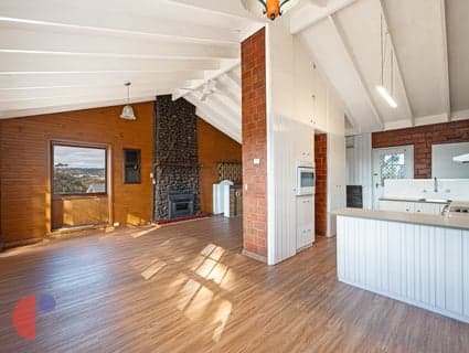 404, Flagstaff Hill - Thumbnail 5