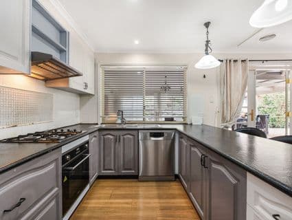 21 Gillian Place, Pakenham - Thumbnail 4