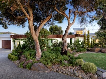 29 Namnan Way, Gisborne South - Thumbnail 2
