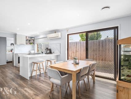 18 Stirling Avenue, Cranbourne North - Thumbnail 2