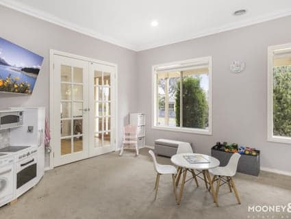 13 Weathertop Way, Cranbourne East - Thumbnail 5