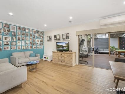 13 Weathertop Way, Cranbourne East - Thumbnail 6