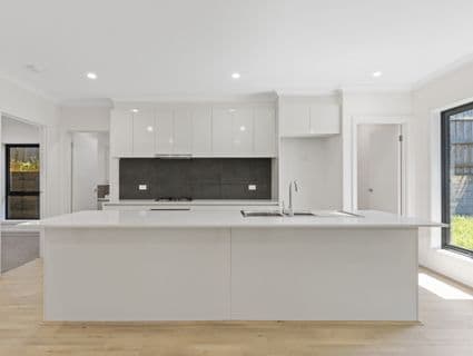 4/62 Croydondale Drive, Mooroolbark - Thumbnail 2